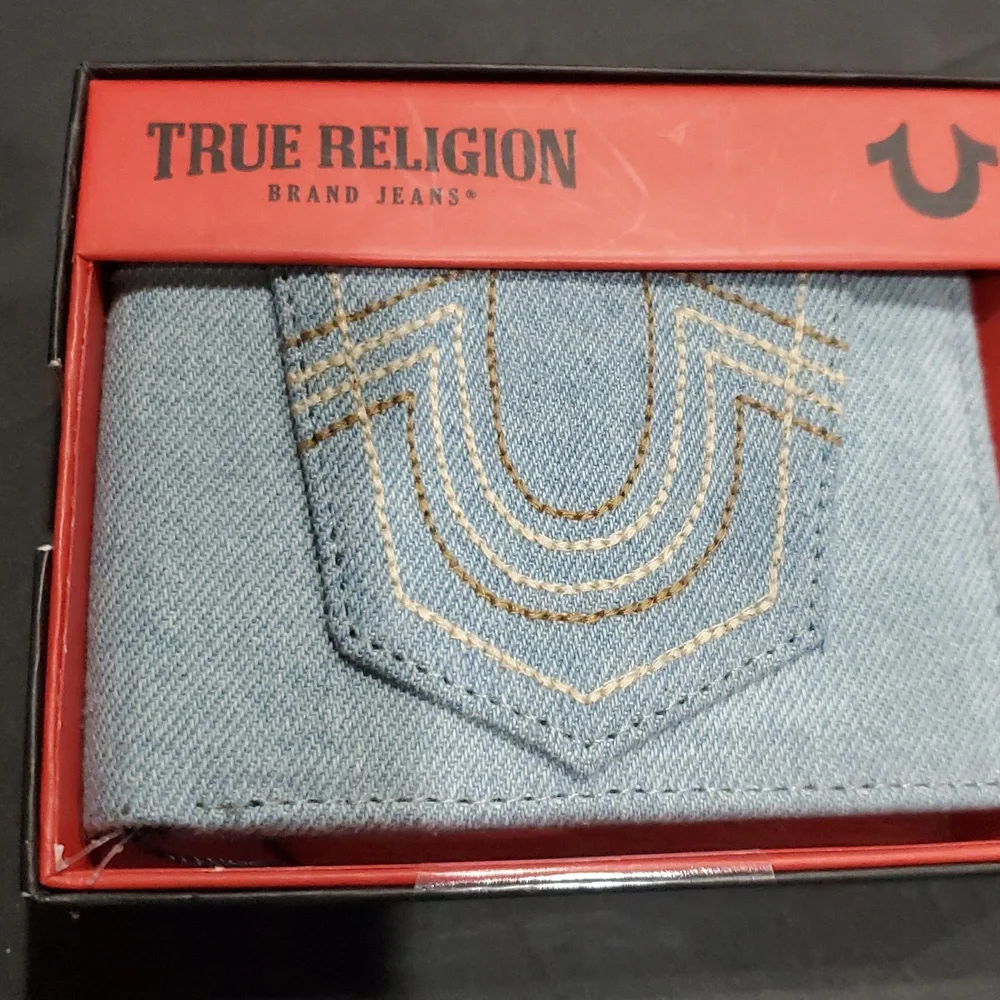 True Religion blue‎ jeans denim men's bifold brown leather wallet new in box